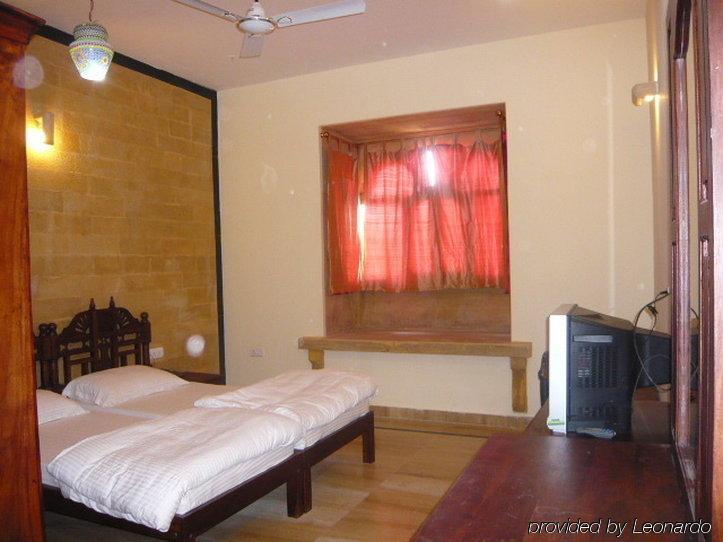 Golden Haveli Hotel 4*