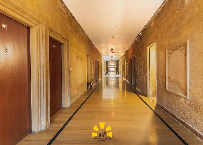 Hotel Golden Haveli